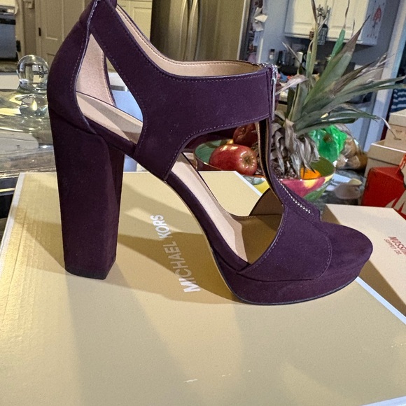 Michael Kors Women's Dark Purple Heels - Picture 1 of 3